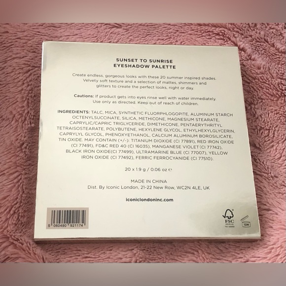 BNIB ICONIC London eyeshadow palette - Picture 3 of 5